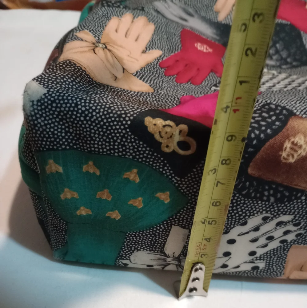 Christian Dior Gloves Print Vanity Bag - Picture 15 of 16